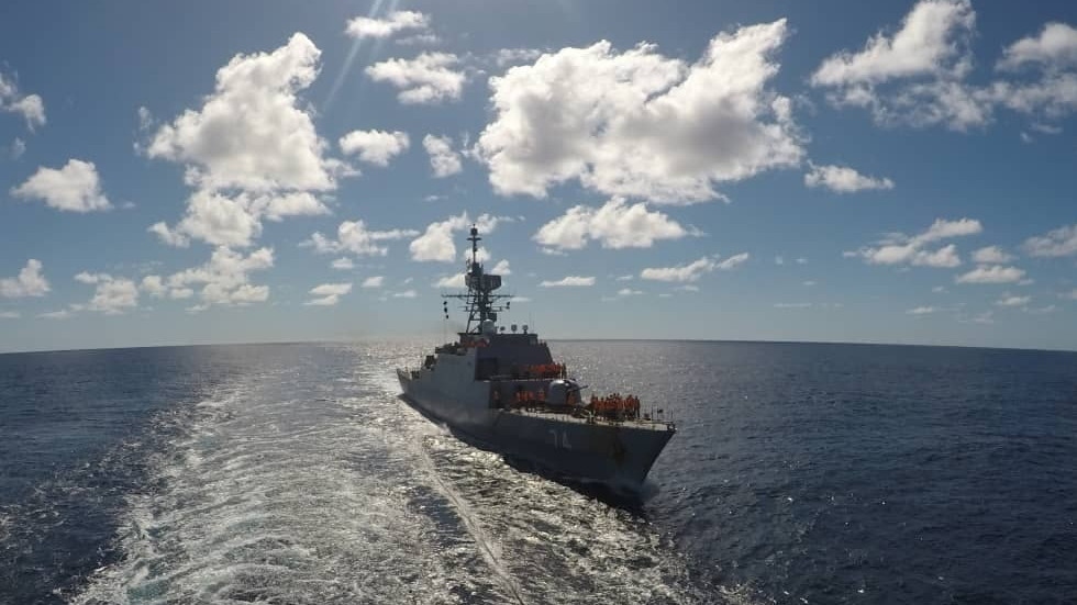 Video: Tàu chiến Iran lần đầu tiên đi vào Đại Tây Dương